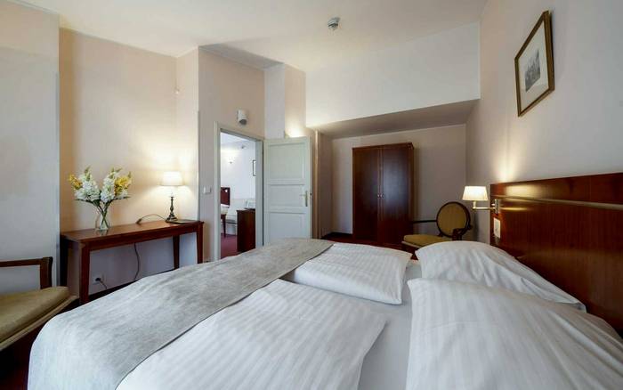 DeLuxe suite s balkonem a přistýlkou