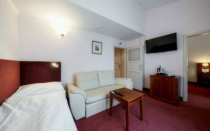 DeLuxe suite s balkonem a přistýlkou