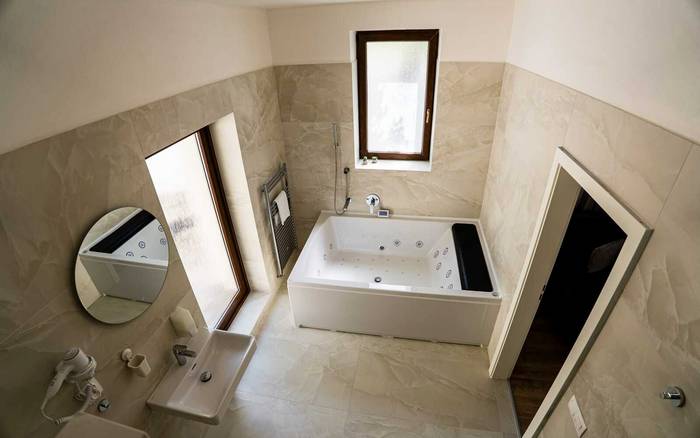 Apartmá Deluxe s vířivou vanou
