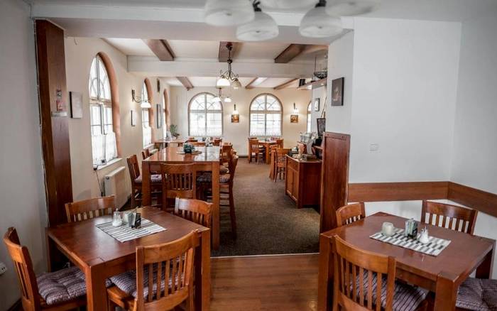 Restaurace