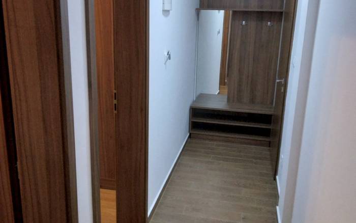 Ap. č. 7., strieborný - predizba