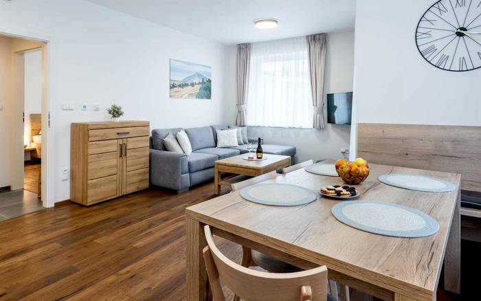 2.18 Apartmán se dvěma ložnicemi a balkonem