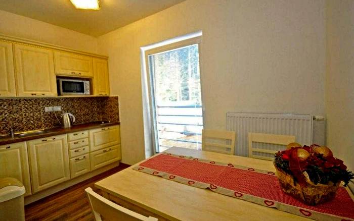 Apartmán na prízemí s výhľadom na detské ihrisko