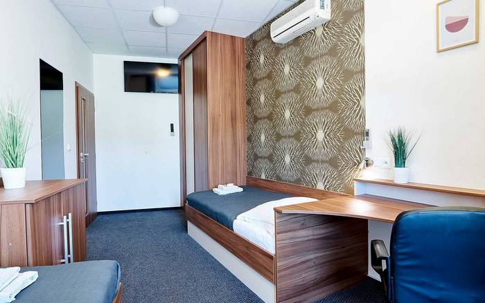 Dvoulůžkový TWIN MANAGER (oddělená lůžka) S KLIMATIZACÍ