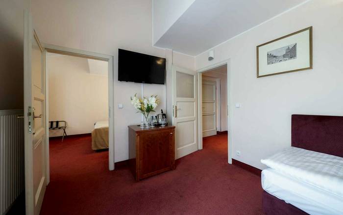 DeLuxe suite s balkonem a přistýlkou