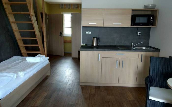 Suite 3 + 2