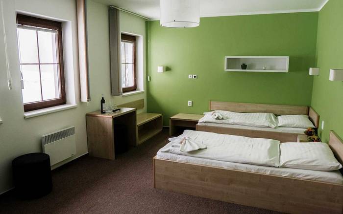 Třílůžkový pokoj s dvojpřistýlkou
