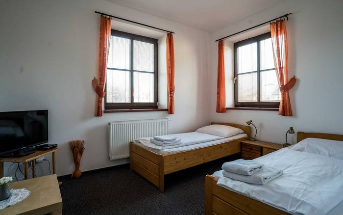 Dvoulůžkový pokoj Standard s oddělenými postelemi a přistýlkou