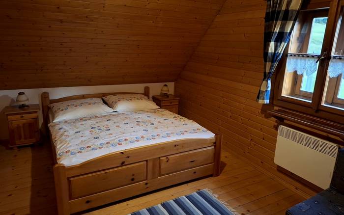 3 lôžková izba s možnosťou prístelky v menšom apartmáne