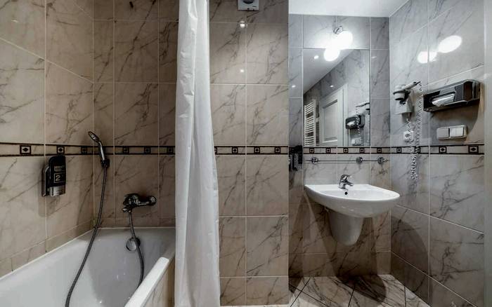 DeLuxe suite s balkonem a přistýlkou
