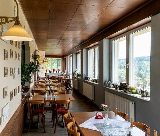 Restaurace