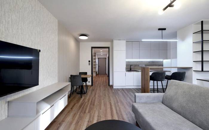 APARTMÁN S BALKONEM