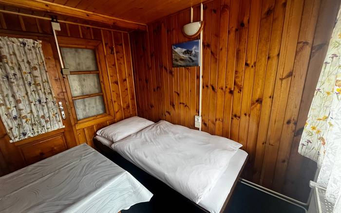 Jednolôžková izba, poschodie