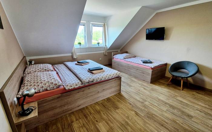 7. Dvoulůžkový pokoj, první patro (2+1)