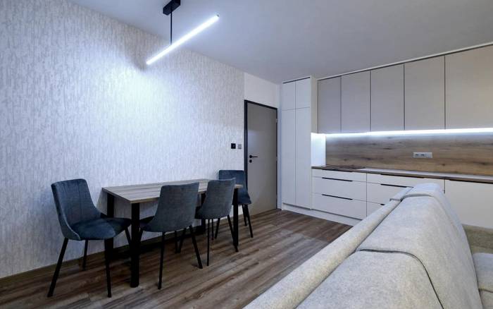 APARTMÁN S BALKONEM