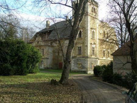 Mansion in Nitra Blatnica