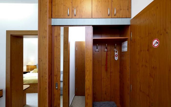 Apartmán s manželskou postelí, obývacím pokojem a terasou