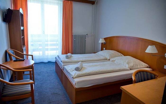 Třílůžkový pokoj