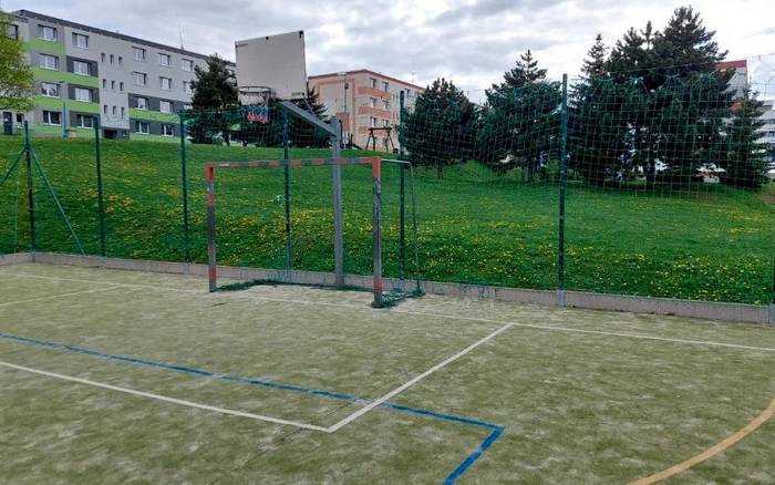 Basketbalové a futbalové ihrisko