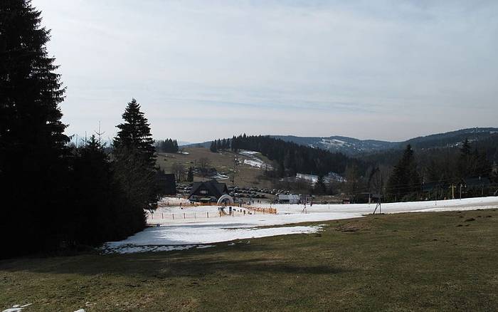 Nenechte se odradit názvem, ve Ski areálu Severák je krásně