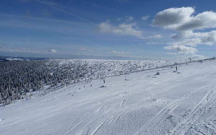 Zalyžujte si na Moravském ledovci ve Ski areálu Praděd