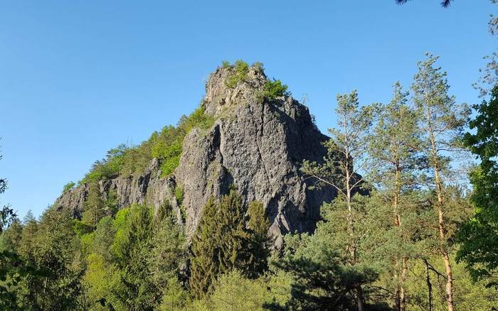 Szabóova skala - 6 km od Sklených Teplíc
