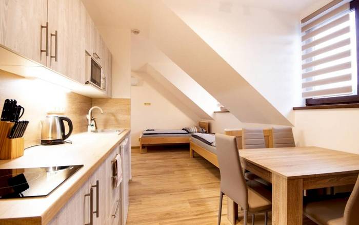 Čtyřlůžkový apartmán s přistýlkou