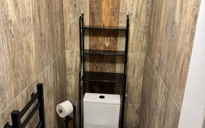 WC B1
