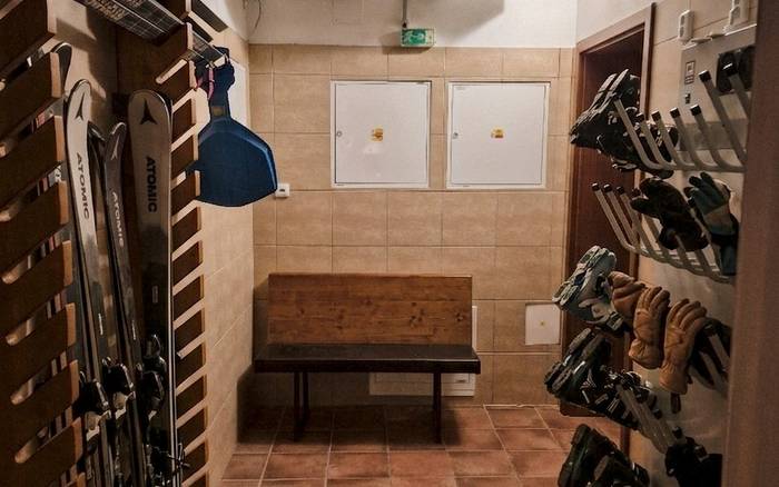 Lyžárna s vysoušečem bot a rukavic