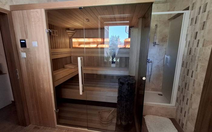 Fínska sauna s hymalájskou. soľou