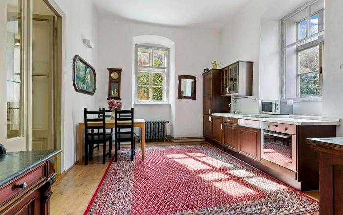Apartmán s 2 spálňami, kuchyňou a knižnicou