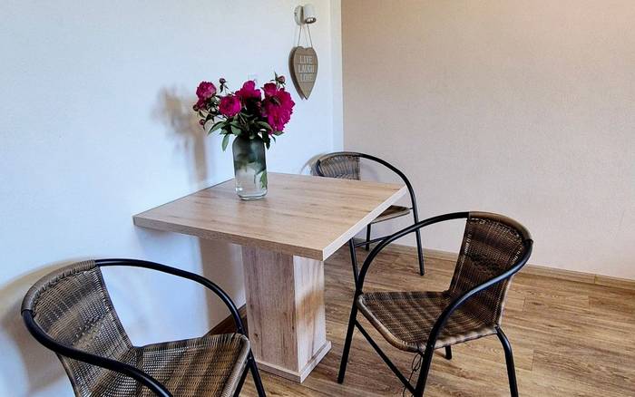 8. Pokoj pro dvě až tři osoby, první patro