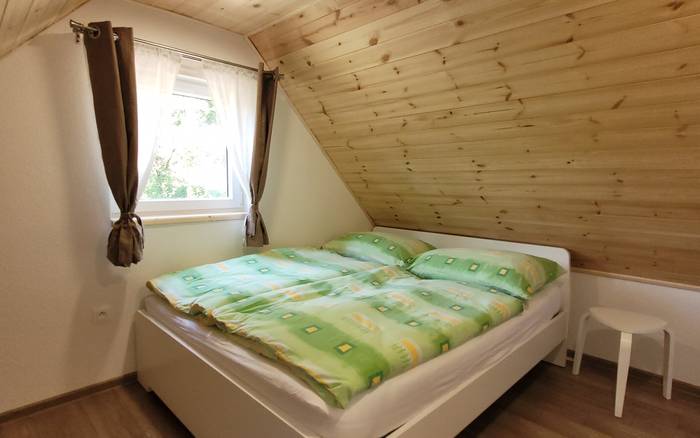 spálňa 2 - pre 2 os. Cesnačik