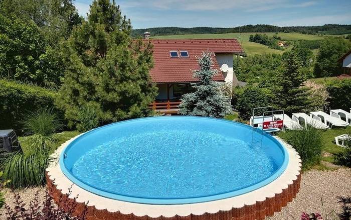 Chalupa Pavel - venkovní bazén