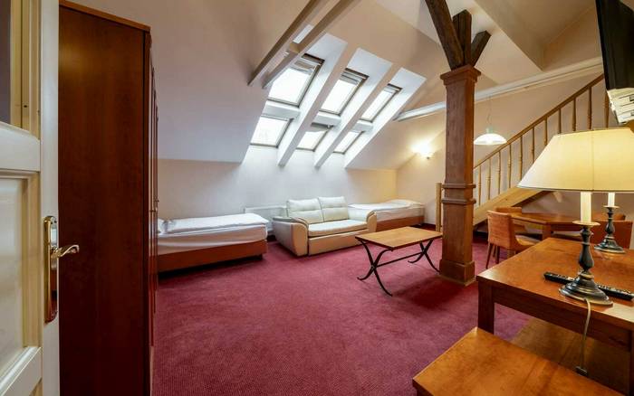 Rodinné dvoupodlažní apartmá s kuchyňkou