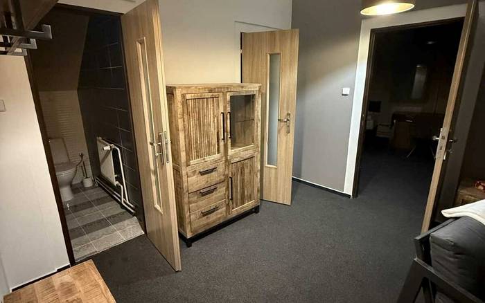 Čtyřlůžkový pokoj s dvěmi ložnicemi