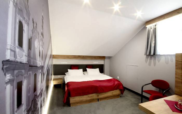 Jednolůžkový nebo dvoulůžkový pokoj DELUXE