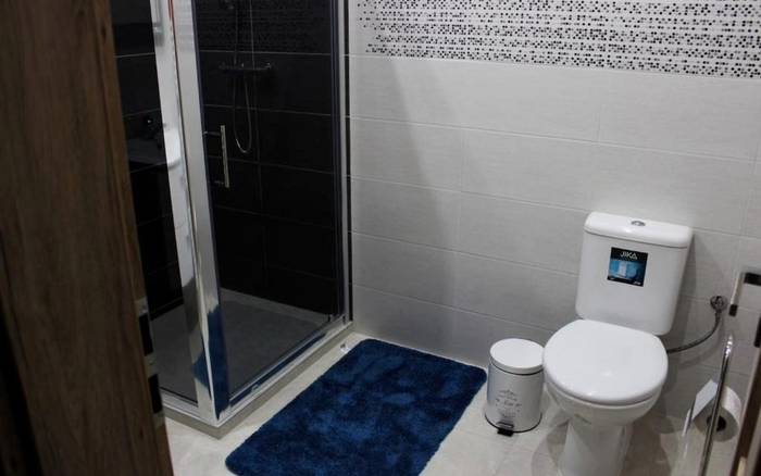 Trojlôžková izba s vlastnou externou kúpeľňou