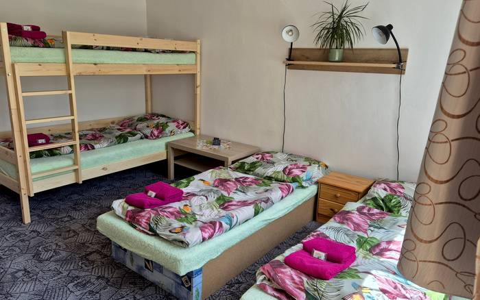 Dvojlôžkový apartmán so súkromným vchodom