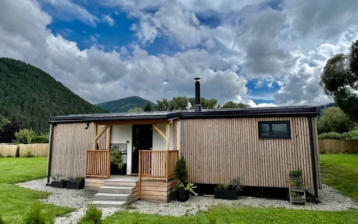 Domček s Jacuzzi a grilom, pri termálnom kúpalisku