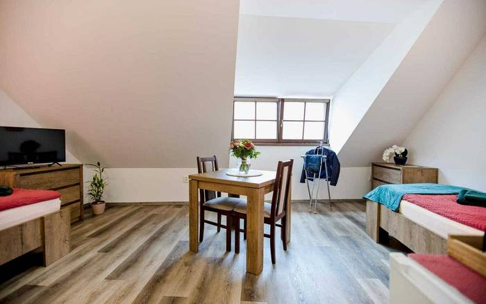 5 - Pokoj se 2 postelemi