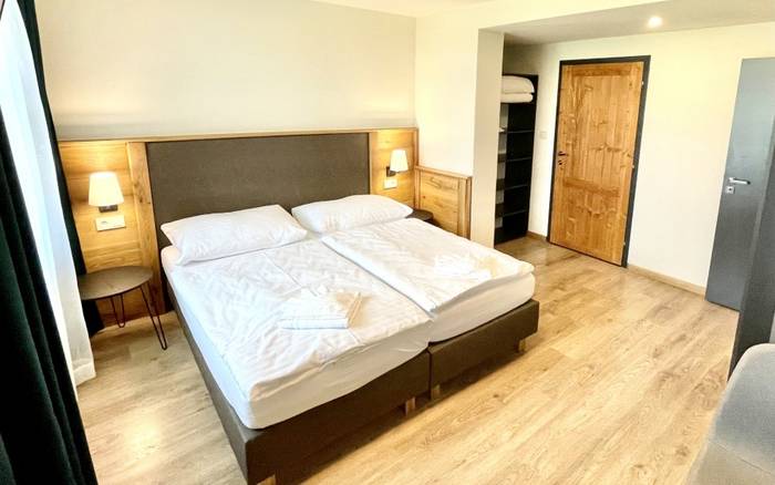 Villa Pinus dvojlôžková izba SUPERIOR bez balkóna