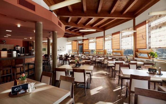 Restaurace