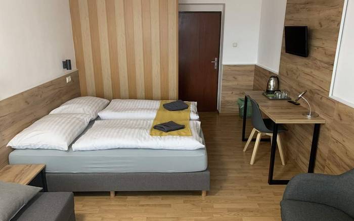 Dvojlôžková izba s prístelkou a balkónom