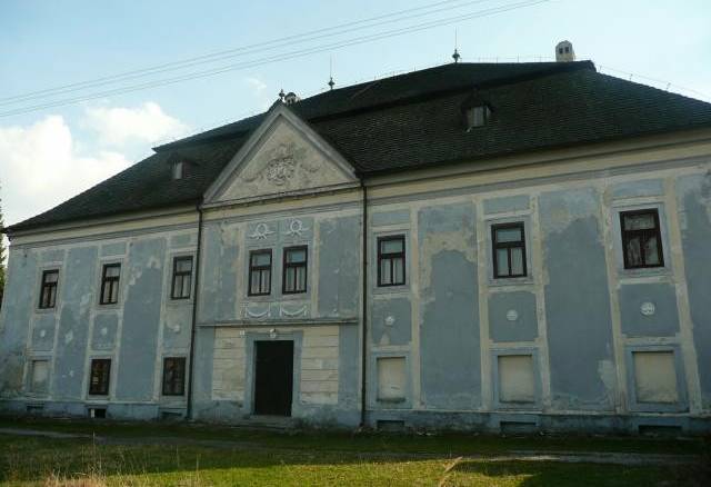 Ostrolúcky mansion in Ostra Luka