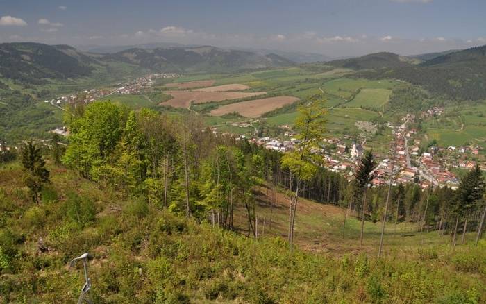 Na rozhľadni na vrchu Bobovec nad Starou Bystricou 