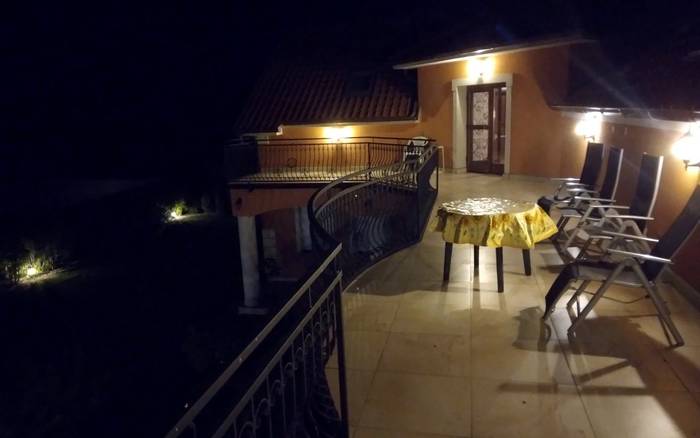 Spoločný balkón