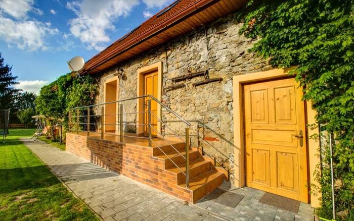 Vstup do samostatnej časti