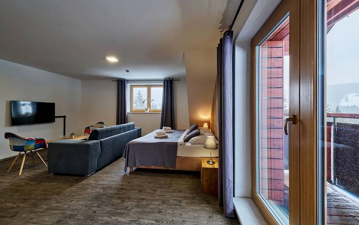 Studio šestilůžkové s balkónem