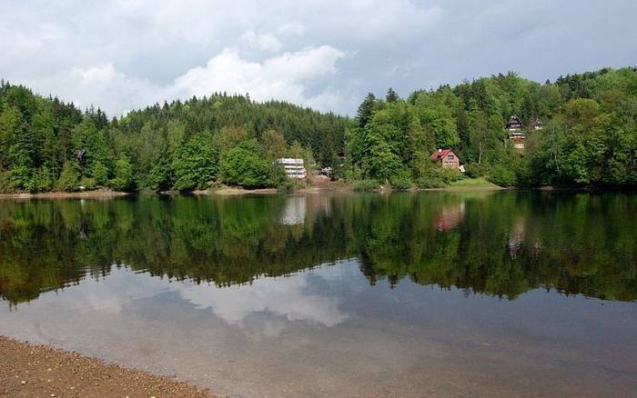 Koupání na vodní nádrži Pastviny nezklame